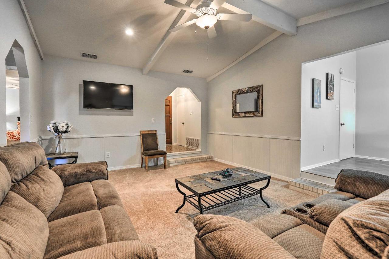 Granbury Getaway With Lake Views 2 Mi To Downtown! Exterior photo